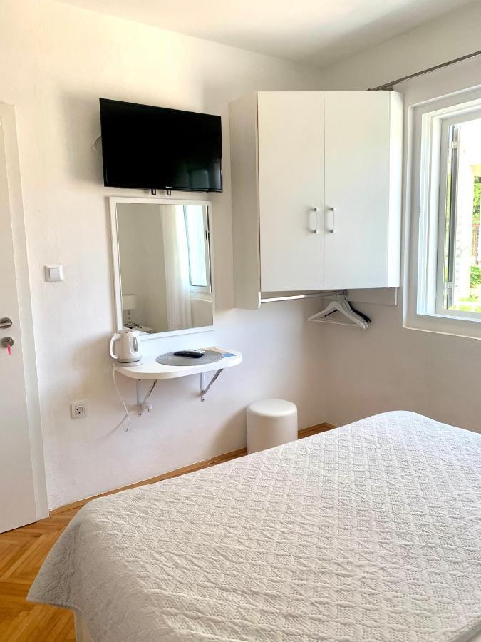 Apartments Nikola Stipisic Хвар Екстер'єр фото